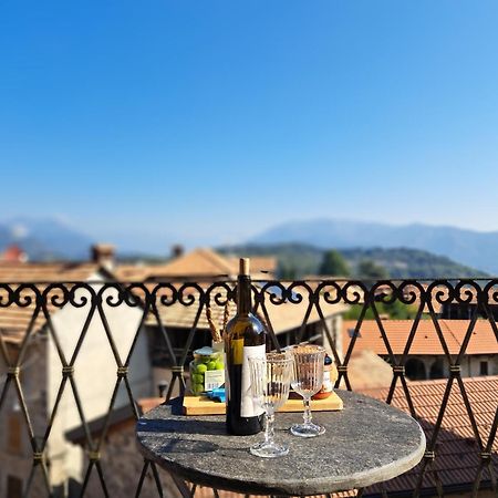 Appartamento Storico Con Giardino Soleggiato - B&B Via Rinaldi Arto Centonara Kültér fotó